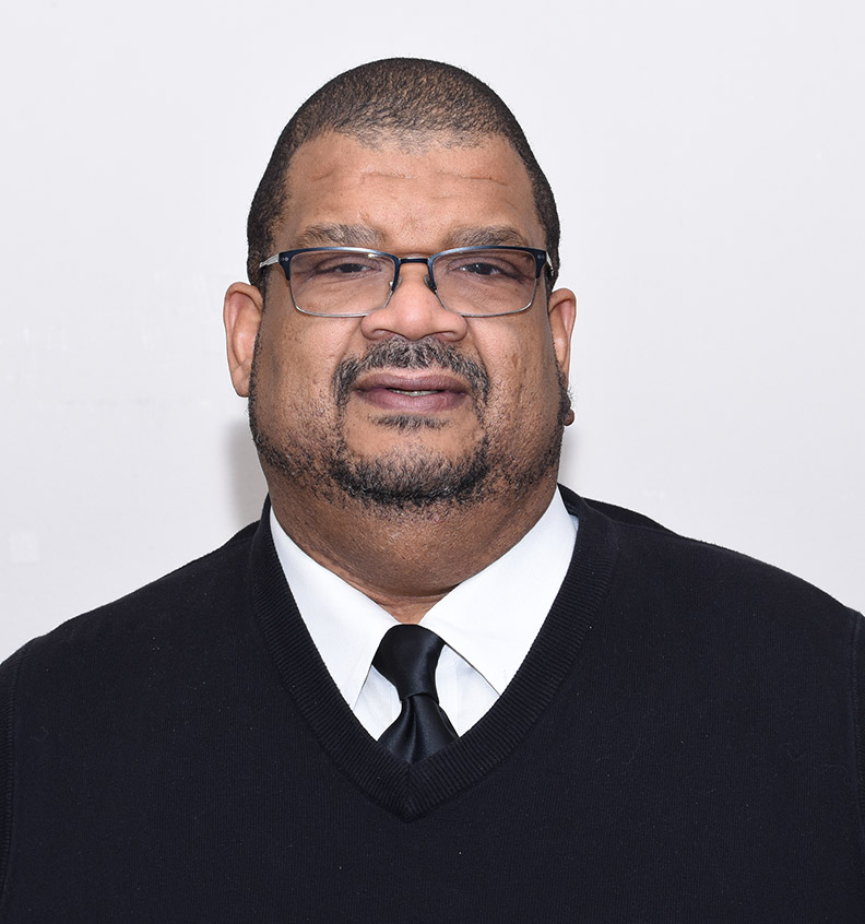 Portrait of Leon Lewis Jr., CGCIO